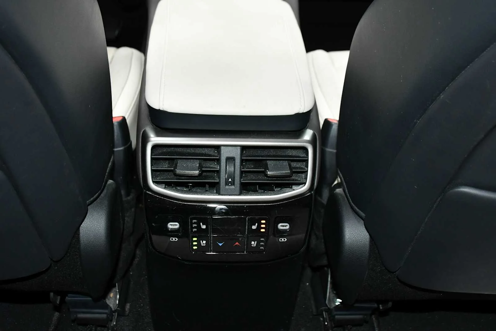 Used 2023 Copper Crest Lexus Luxury image 24