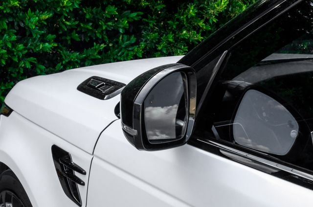 Used 2022 White Land Rover HSE Dynamic image 54