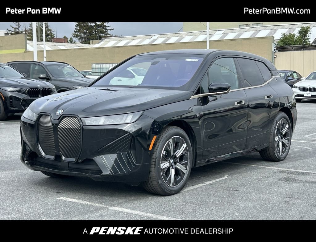 2026 BMW iX xDrive60's photo