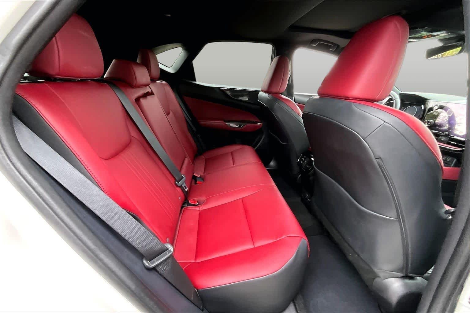 Used 2024 Eminent White Pearl Lexus Premium image 19