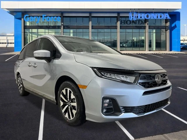 New 2027 Solar Silver Metallic Honda EX-L image 8