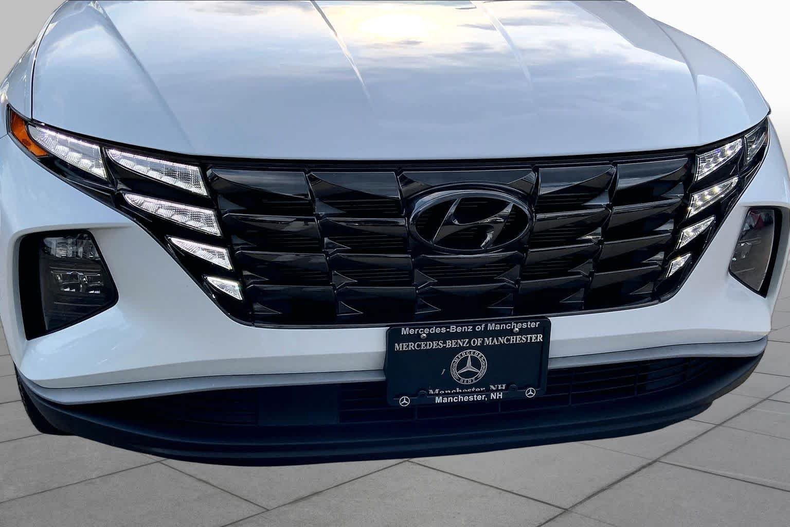 Used 2022 Quartz White Hyundai SEL image 30