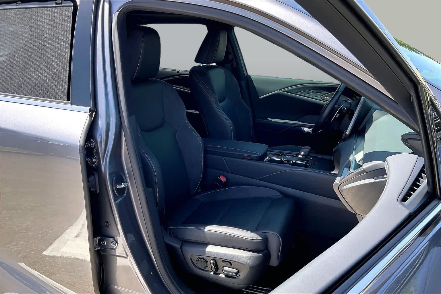 Used 2023 Nebula Gray Pearl Lexus Luxury image 8