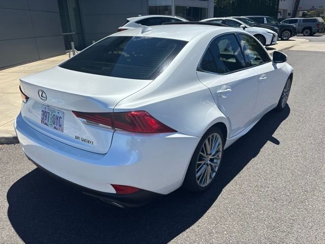 Used 2017 White Lexus 200t image 5