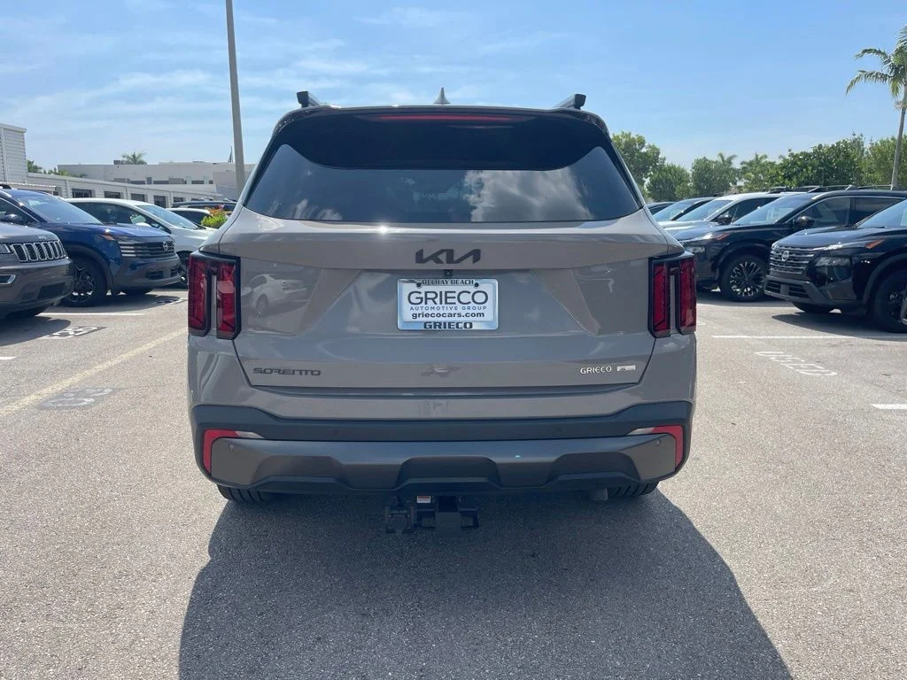 Used 2025 Brown Kia X-Line EX image 2