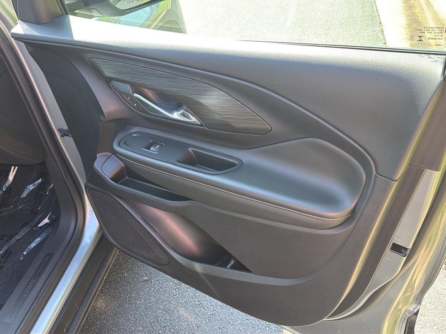 Used 2024 Sterling Metallic GMC SLT image 14