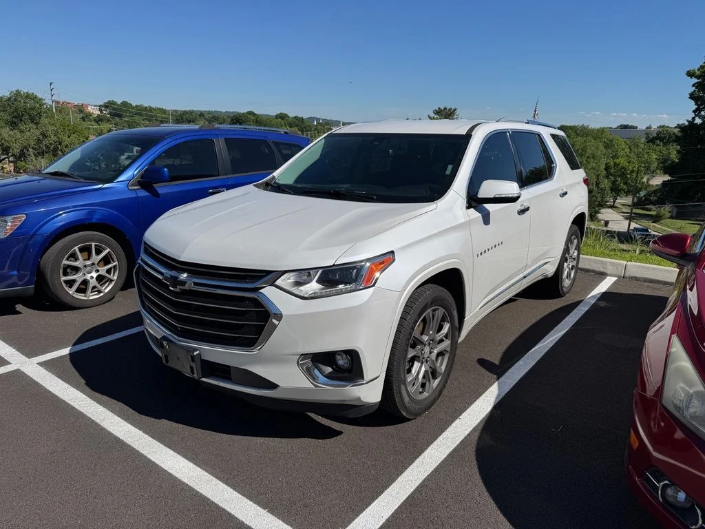 Used 2018 Beige Chevrolet Premier image 2