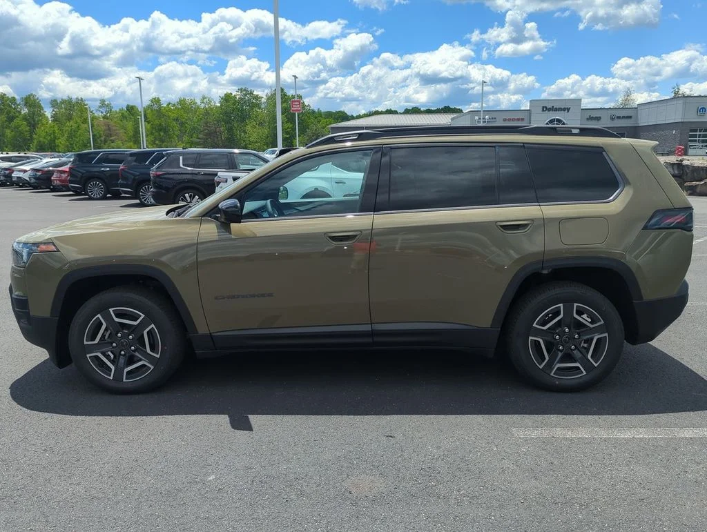 New 2026 41 Exterior Paint Jeep Laredo image 5