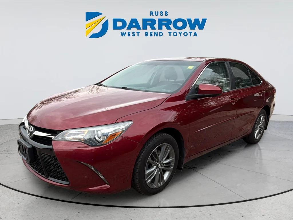 Used 2016 Red Toyota SE image 1