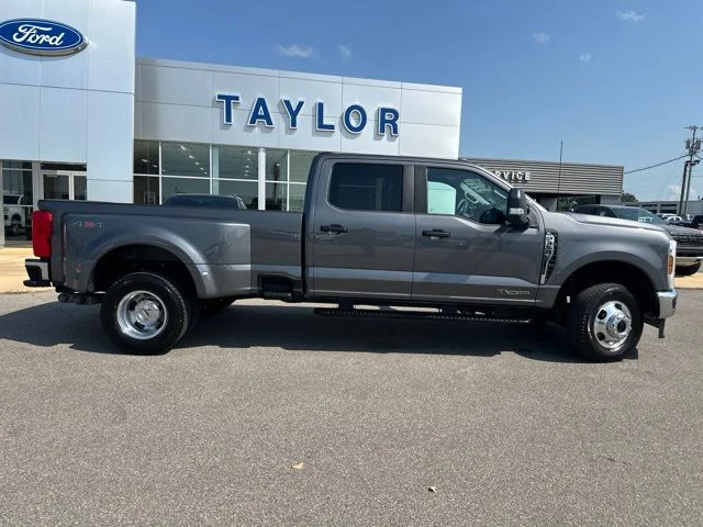 Used 2026 Carbonized Gray Metallic Ford XL image 17