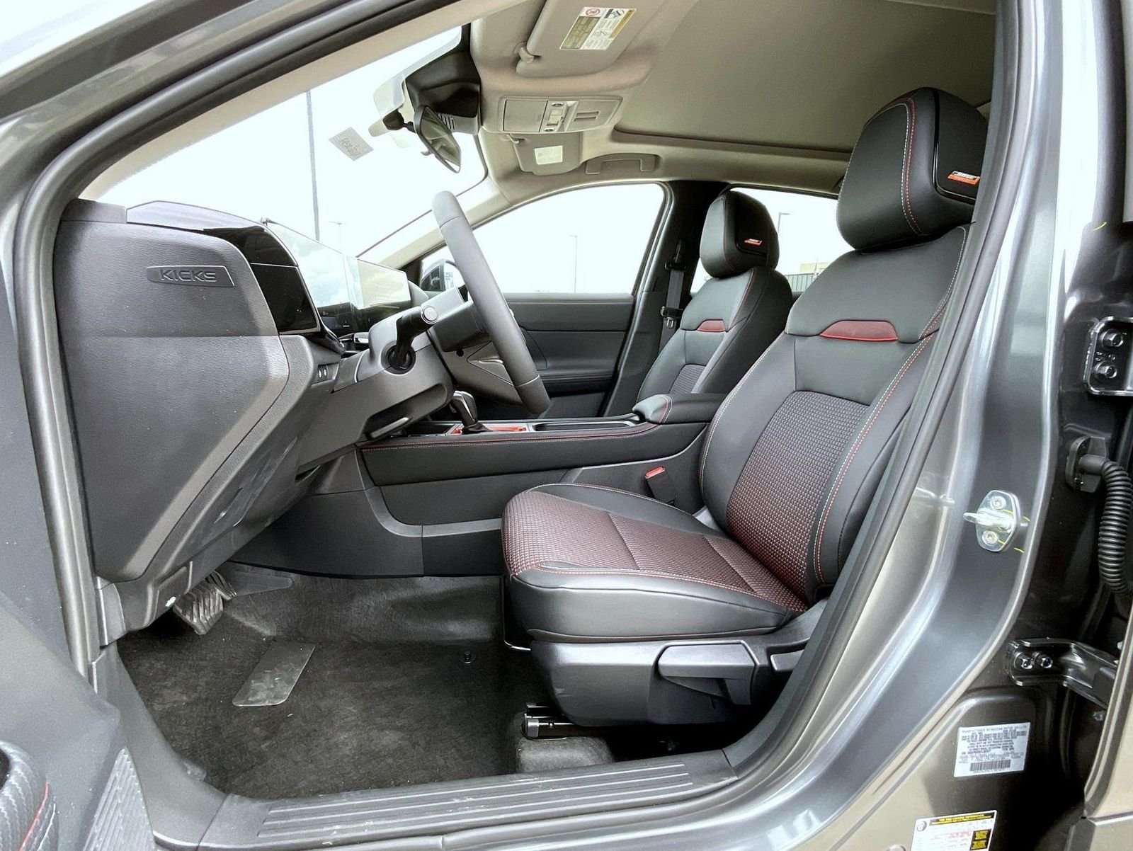 2026 Nissan KICKS SR AWD - Photo 10