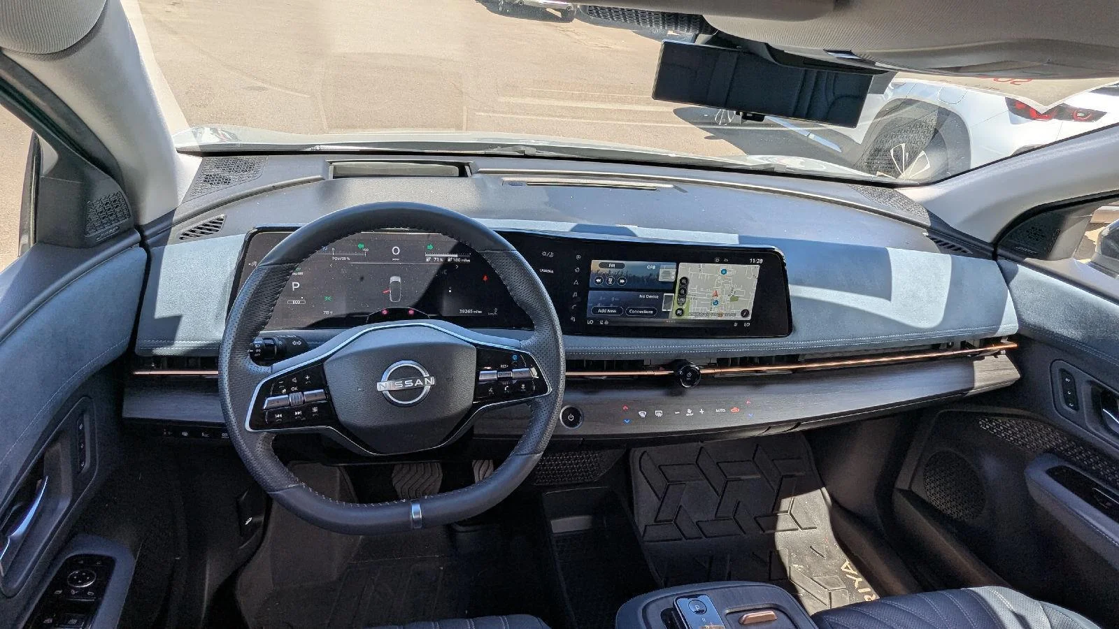 2023 Nissan Ariya Platinum+ - Photo 15