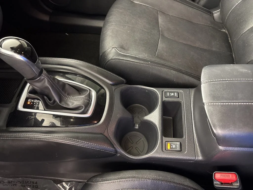 Used 2019 Magnetic Black Pearl Nissan SL image 42