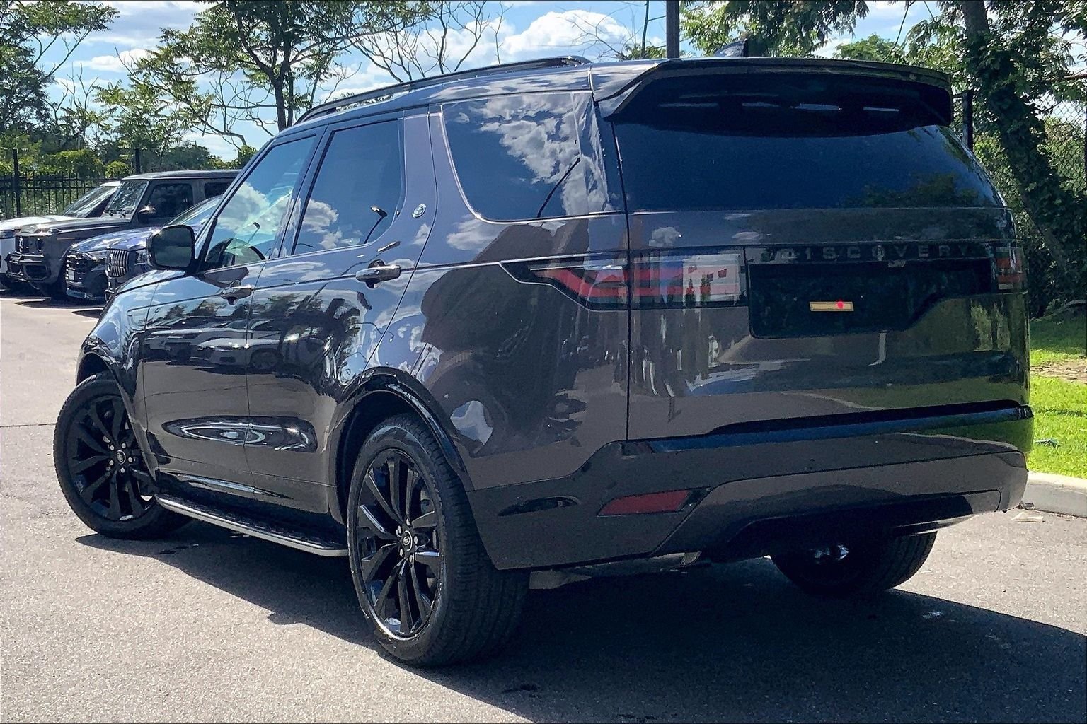 New 2026 Charente Grey Land Rover Dynamic SE image 12