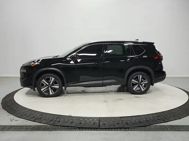 Used 2025 Black Nissan SL image 4