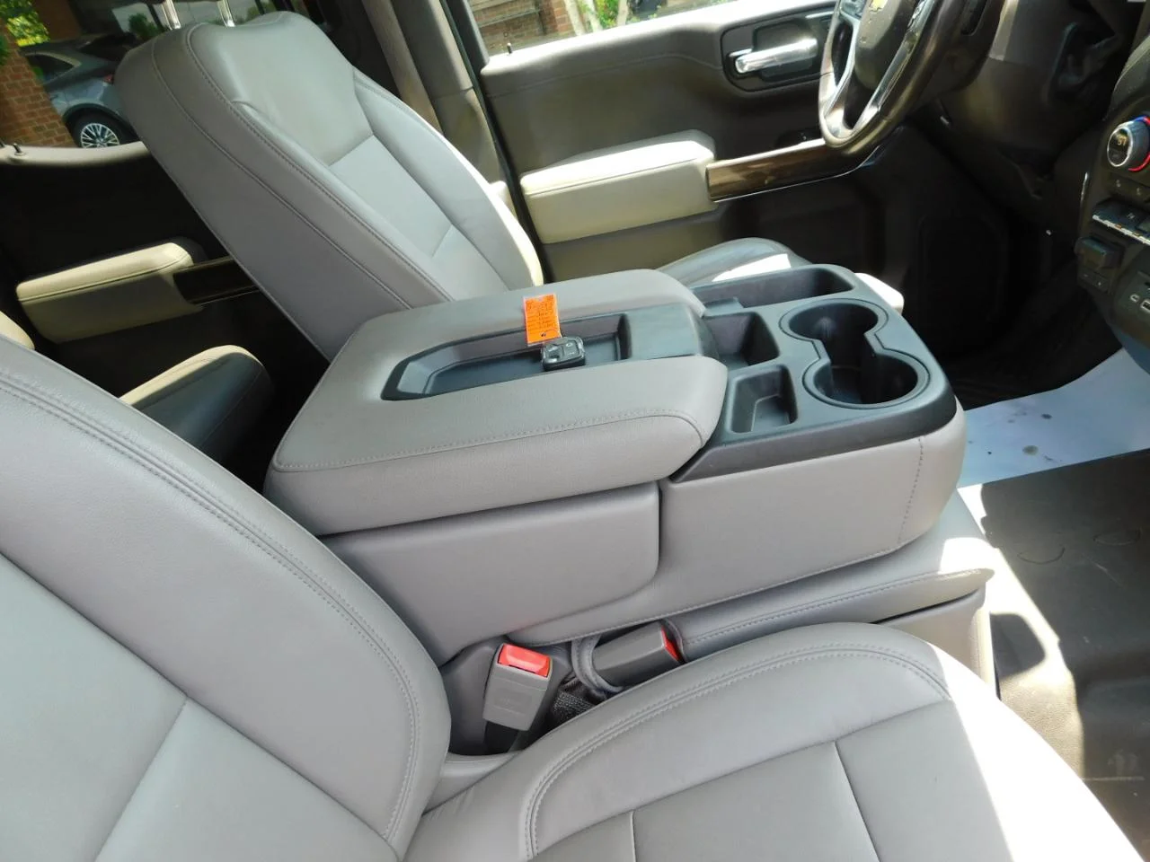 Used 2020 Silver Chevrolet 4WD CREW CAB 147 in LT image 26