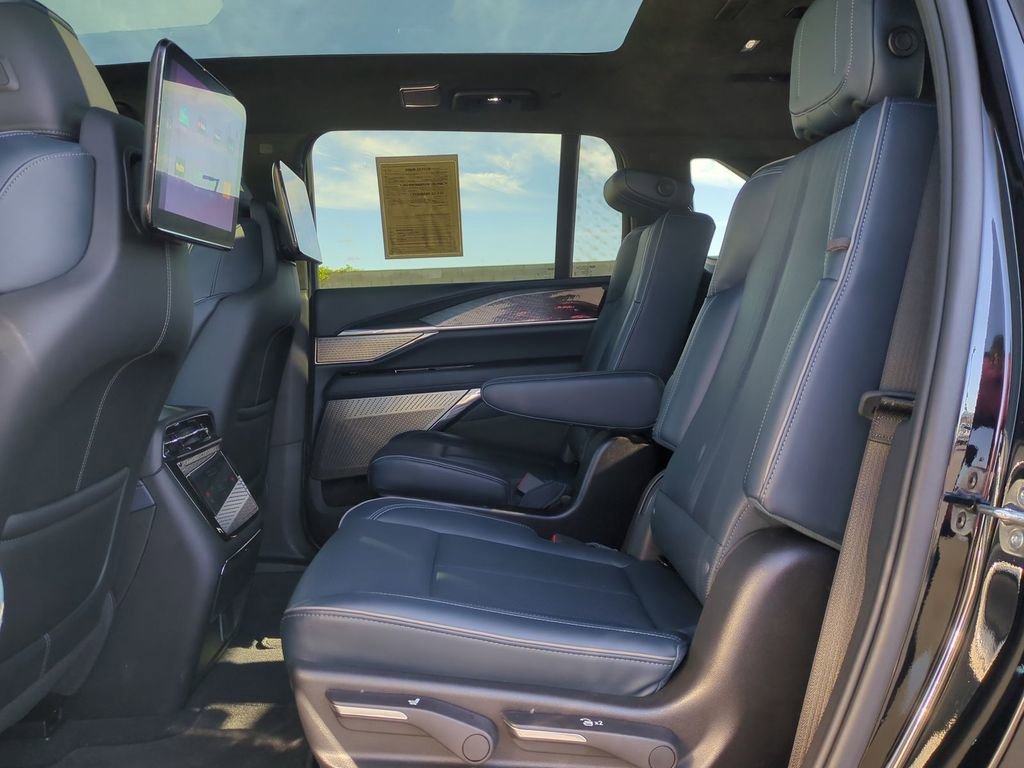 2025 Cadillac Escalade IQ Sport 2 - Photo 30