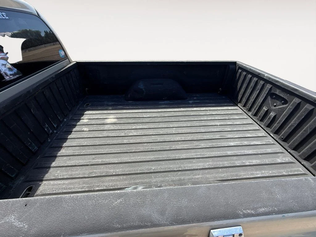 Used 2003 Beige Dodge Base image 13