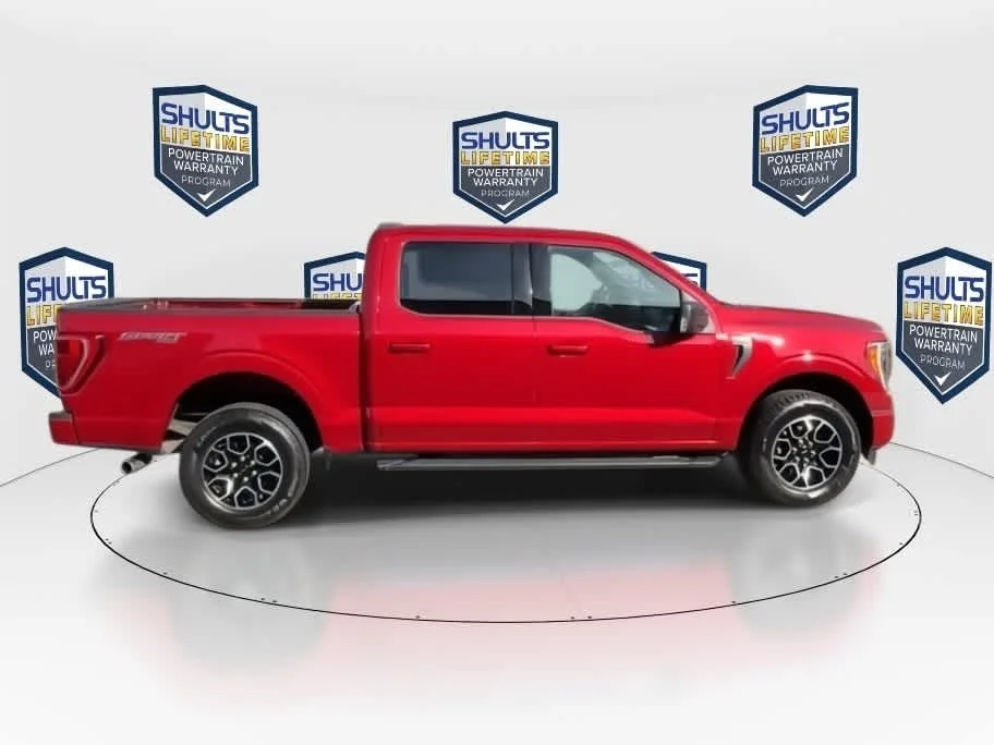 Used 2022 Rapid Red Metallic Tinted Clearcoat Ford XLT image 9