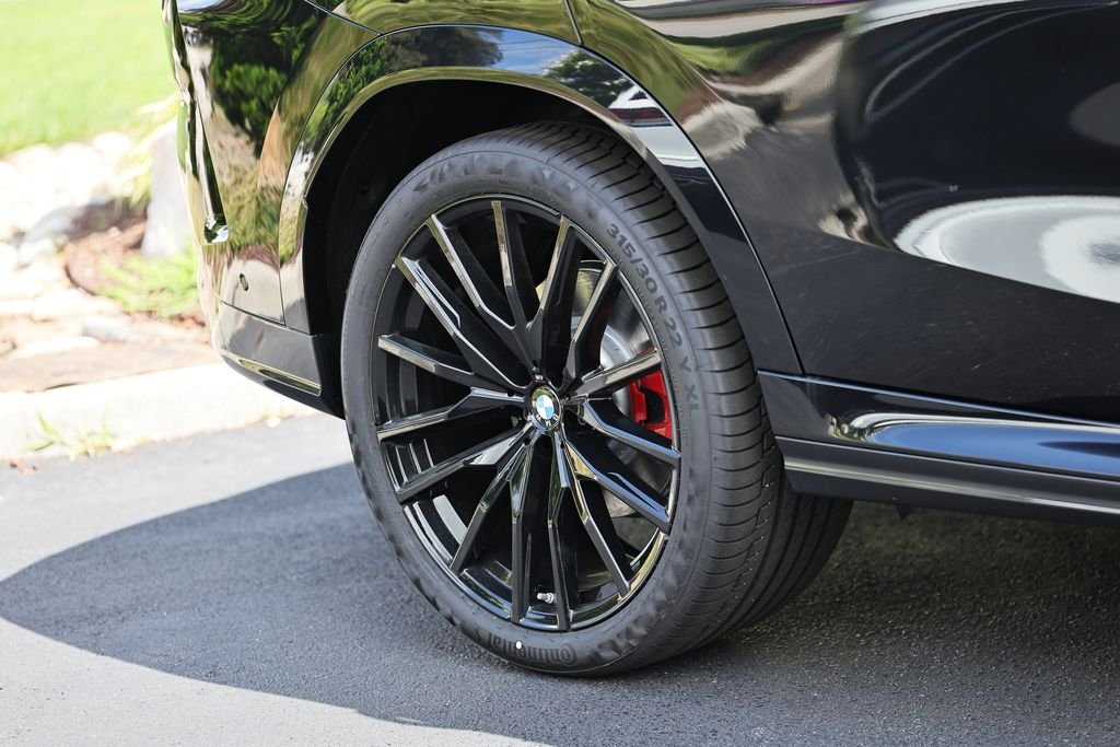 New 2027 Black Sapphire Metallic BMW xDrive40i image 5