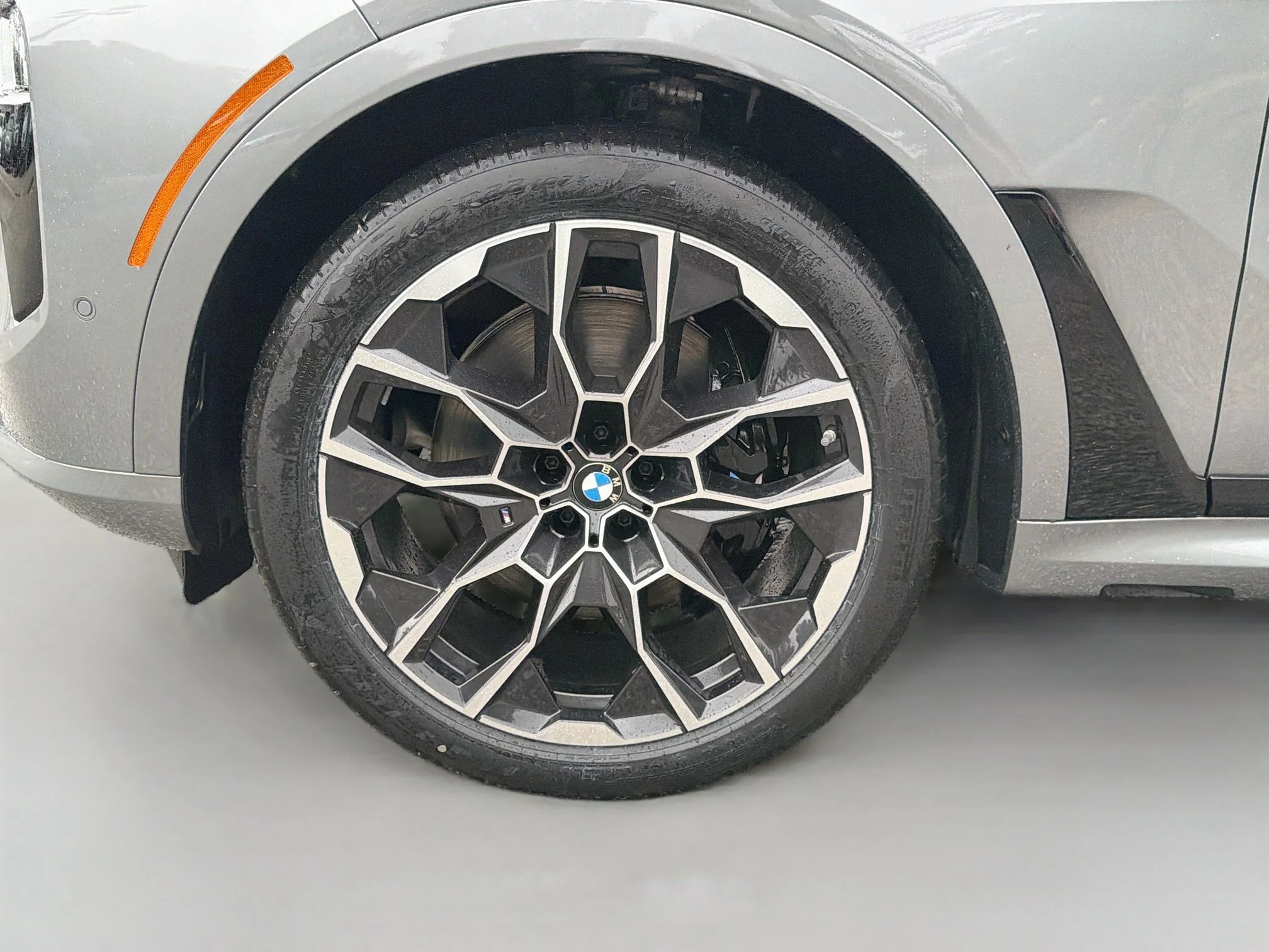 New 2027 Skyscraper Grey Metallic BMW xDrive40i image 44