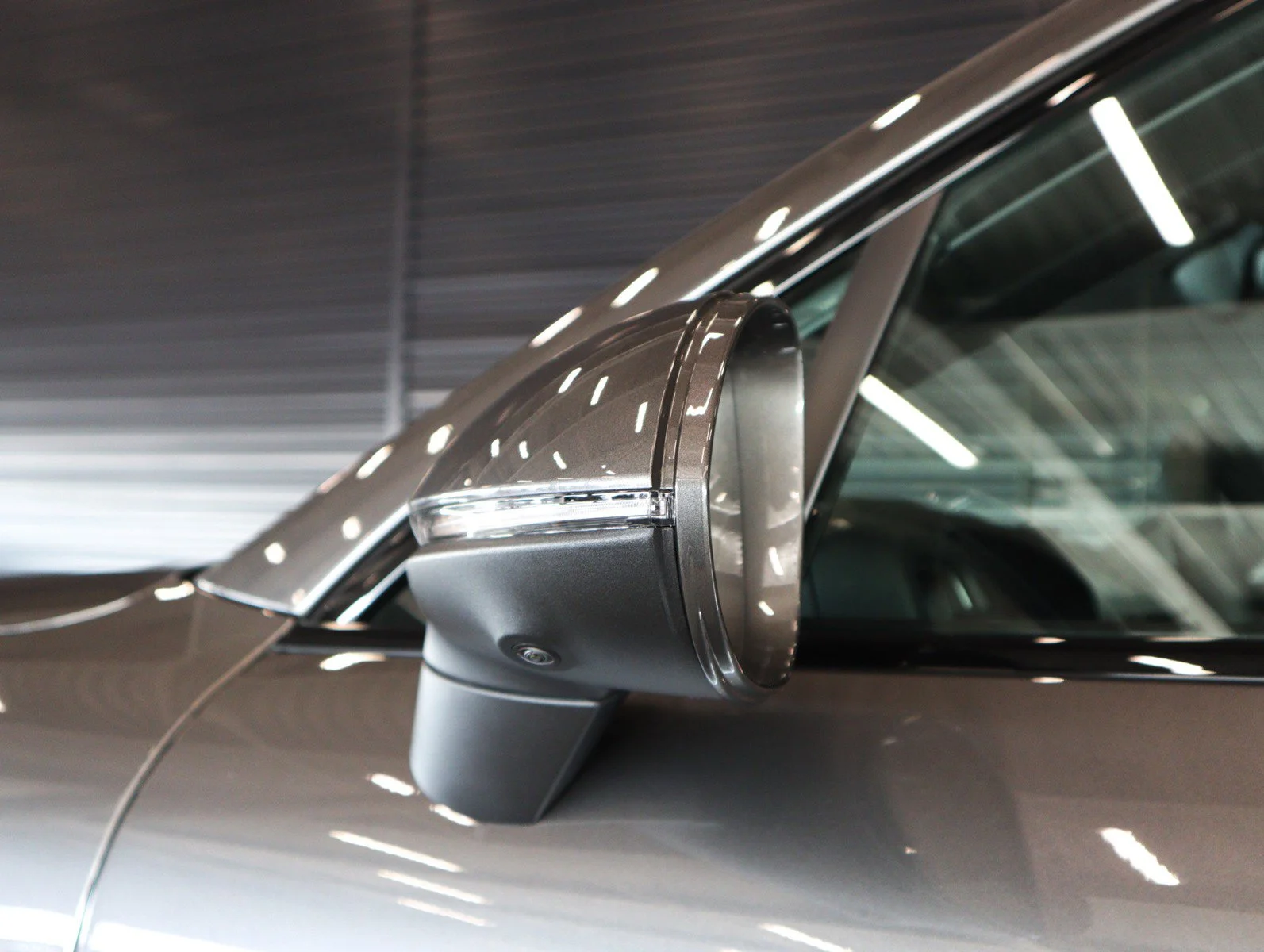 New 2026 Quartzite Grey Metallic Porsche E-Hybrid Coupe image 28
