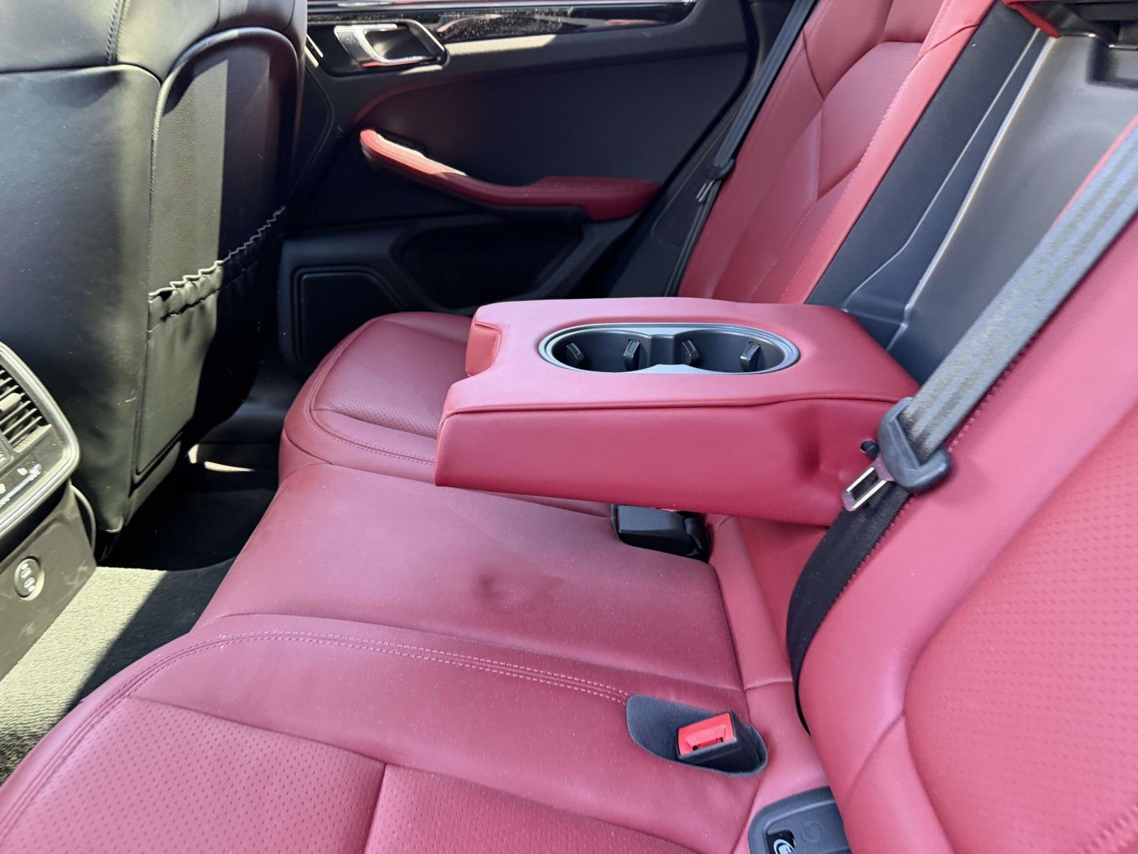 Certified Used 2024  Porsche  image 16