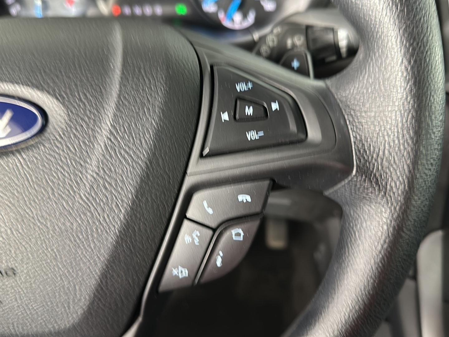 Used 2019 Ingot Silver Ford SE image 22