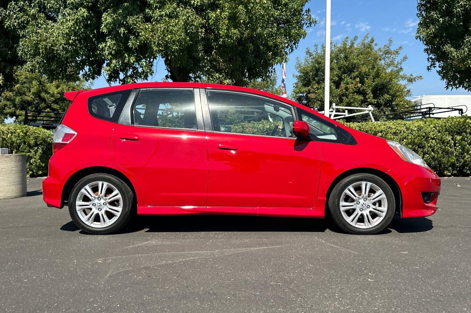 Used 2009 Honda Fit Sport with VIN JHMGE88449S046985 for sale in Modesto, CA