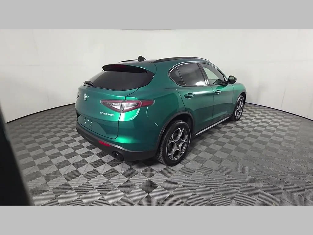 2025 Alfa Romeo Stelvio Base - Photo 29