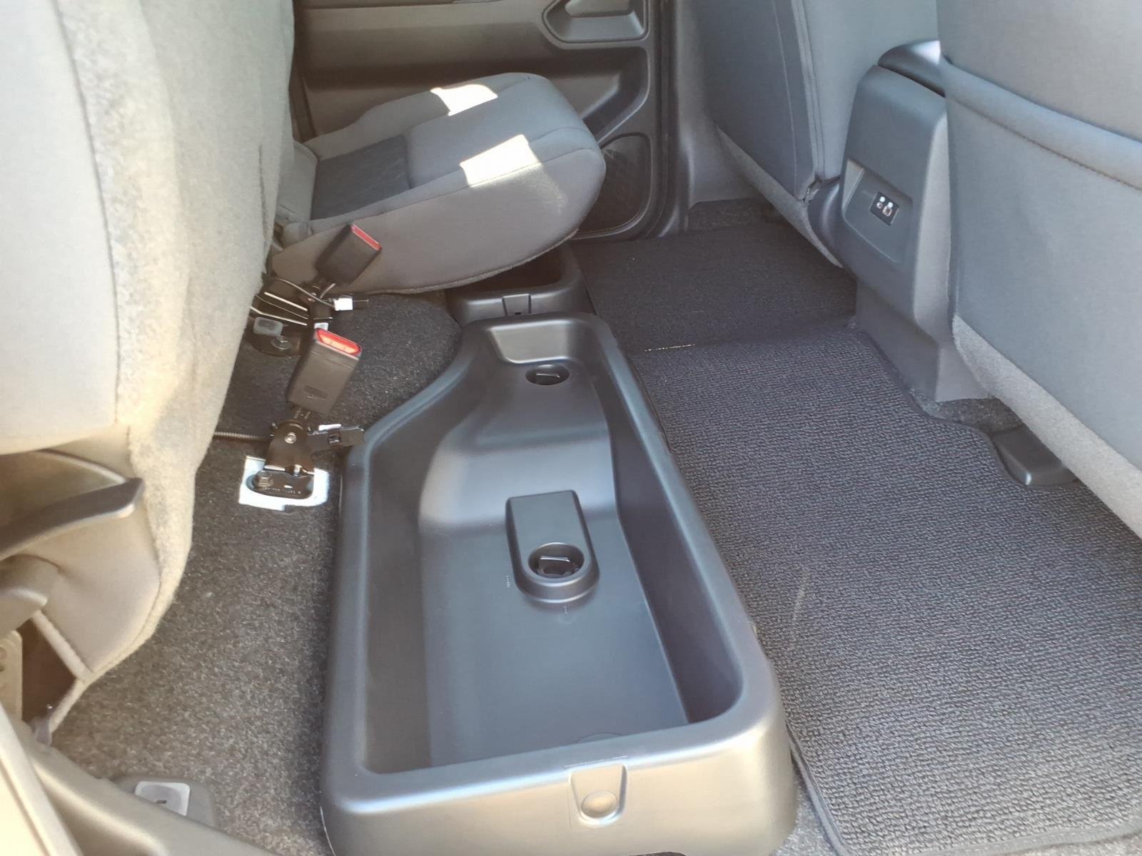 New 2026 Glacier White Nissan Crew Cab SV image 26
