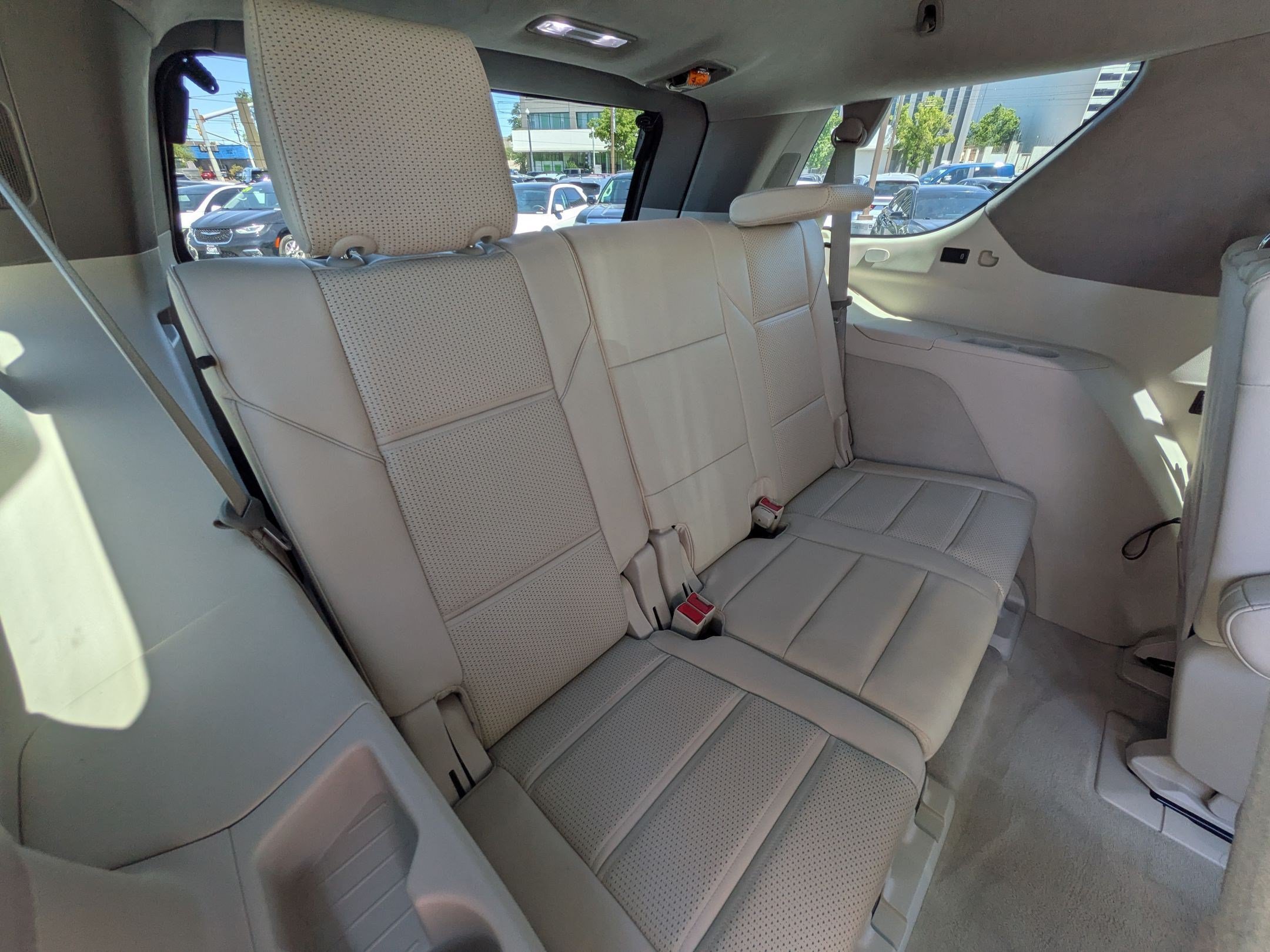 Used 2021 Sandstone Metallic Cadillac Premium Luxury Platinum image 31
