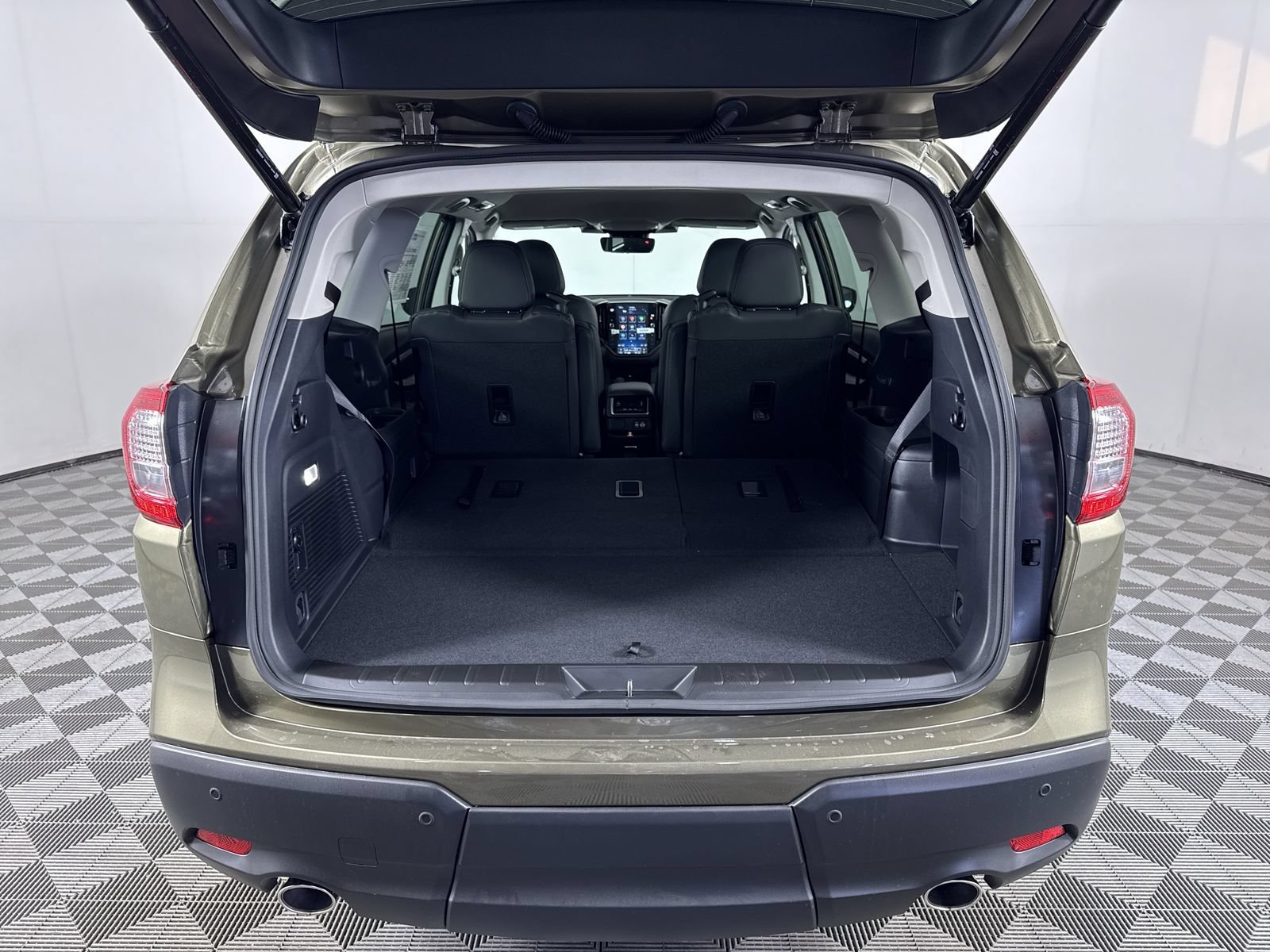New 2027 AUTUMN GREEN METALLIC Subaru Premium 7-Passenger image 25