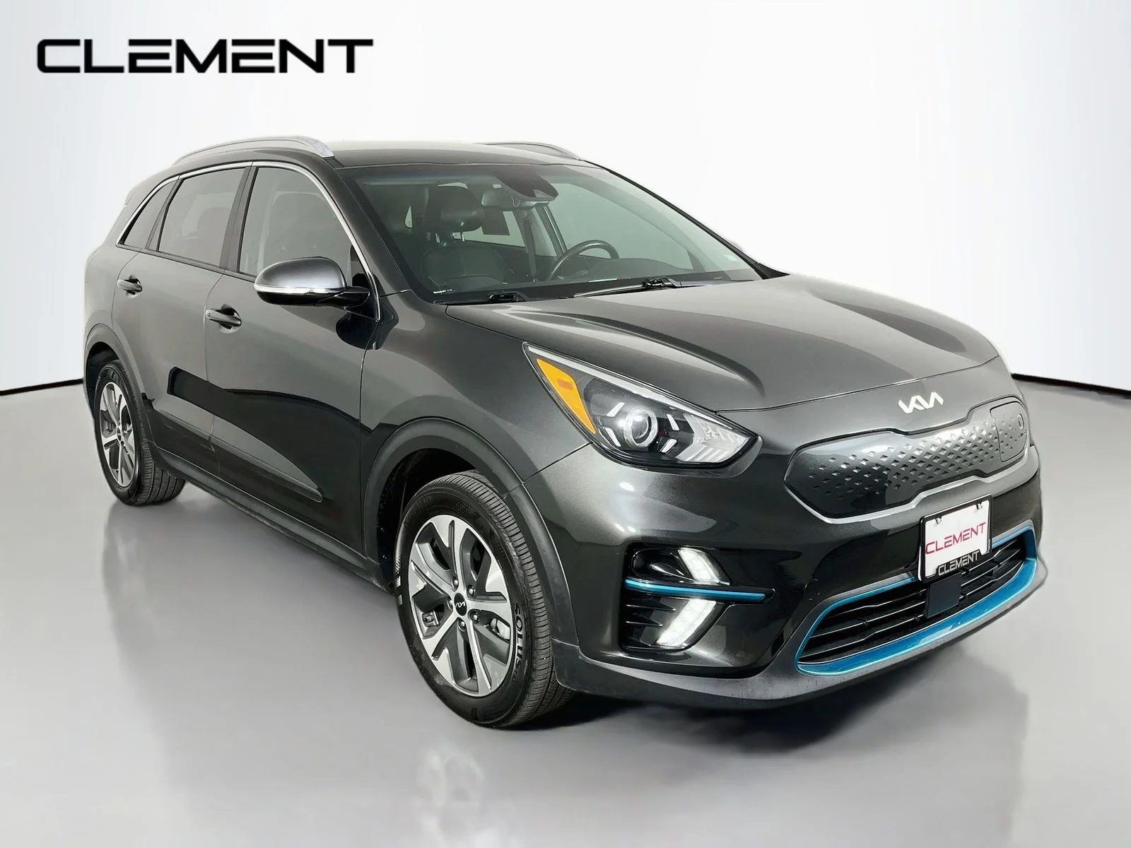 Used 2022 Gray Kia EX image 4