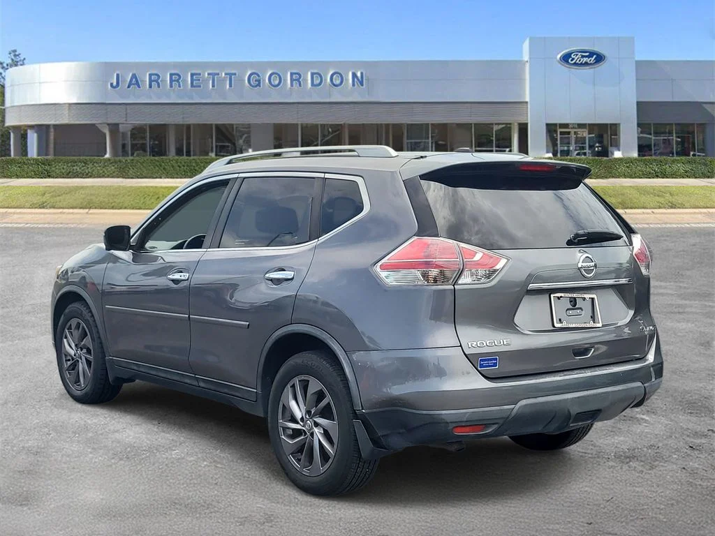 Certified Used 2016 Gray Nissan SL image 3