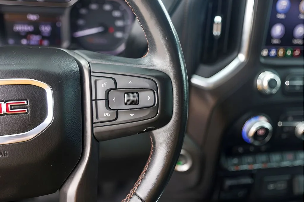 Used 2020 ONYX BLACK GMC AT4 image 16