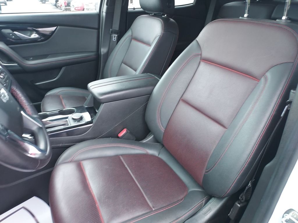 Used 2022 Beige Chevrolet RS image 17