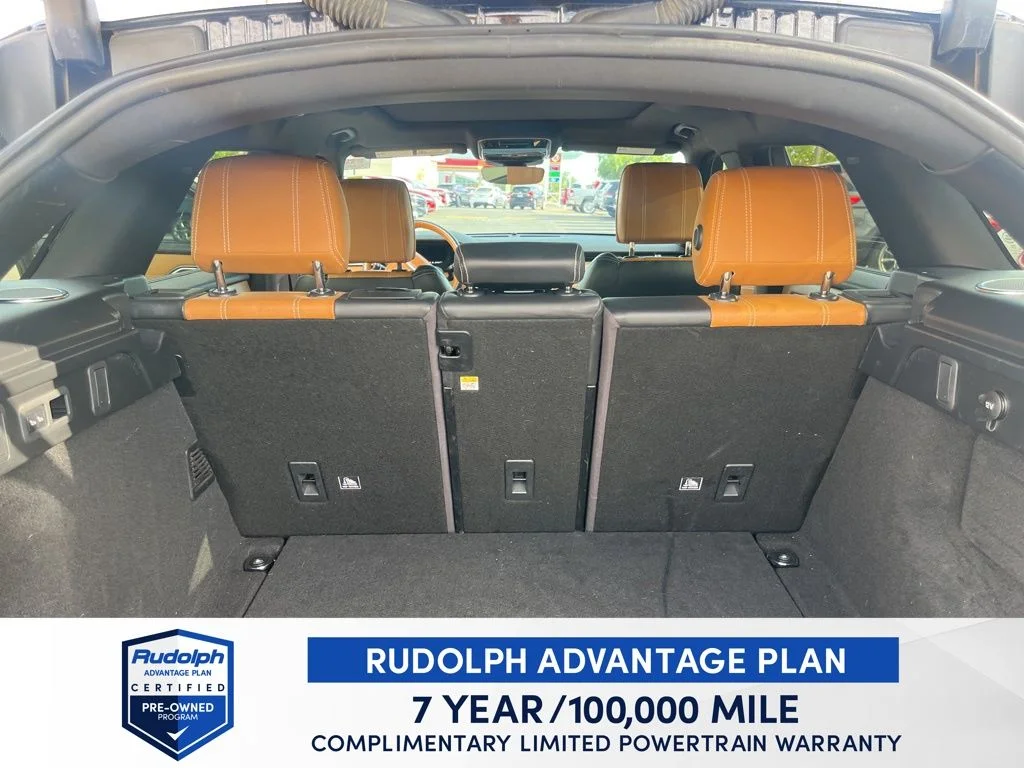 Used 2020 Brown Land Rover HSE R-Dynamic image 19