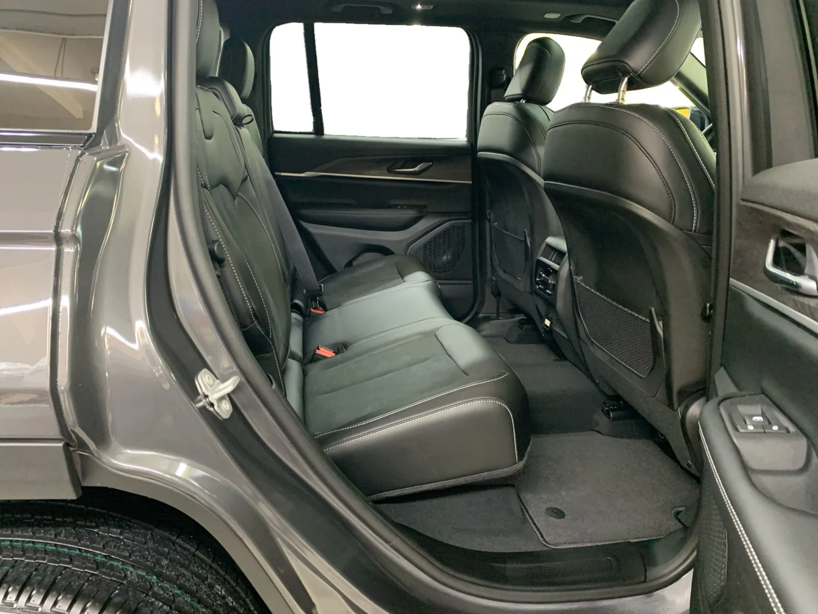 New 2026 Baltic Grey Metallic Jeep Altitude image 18