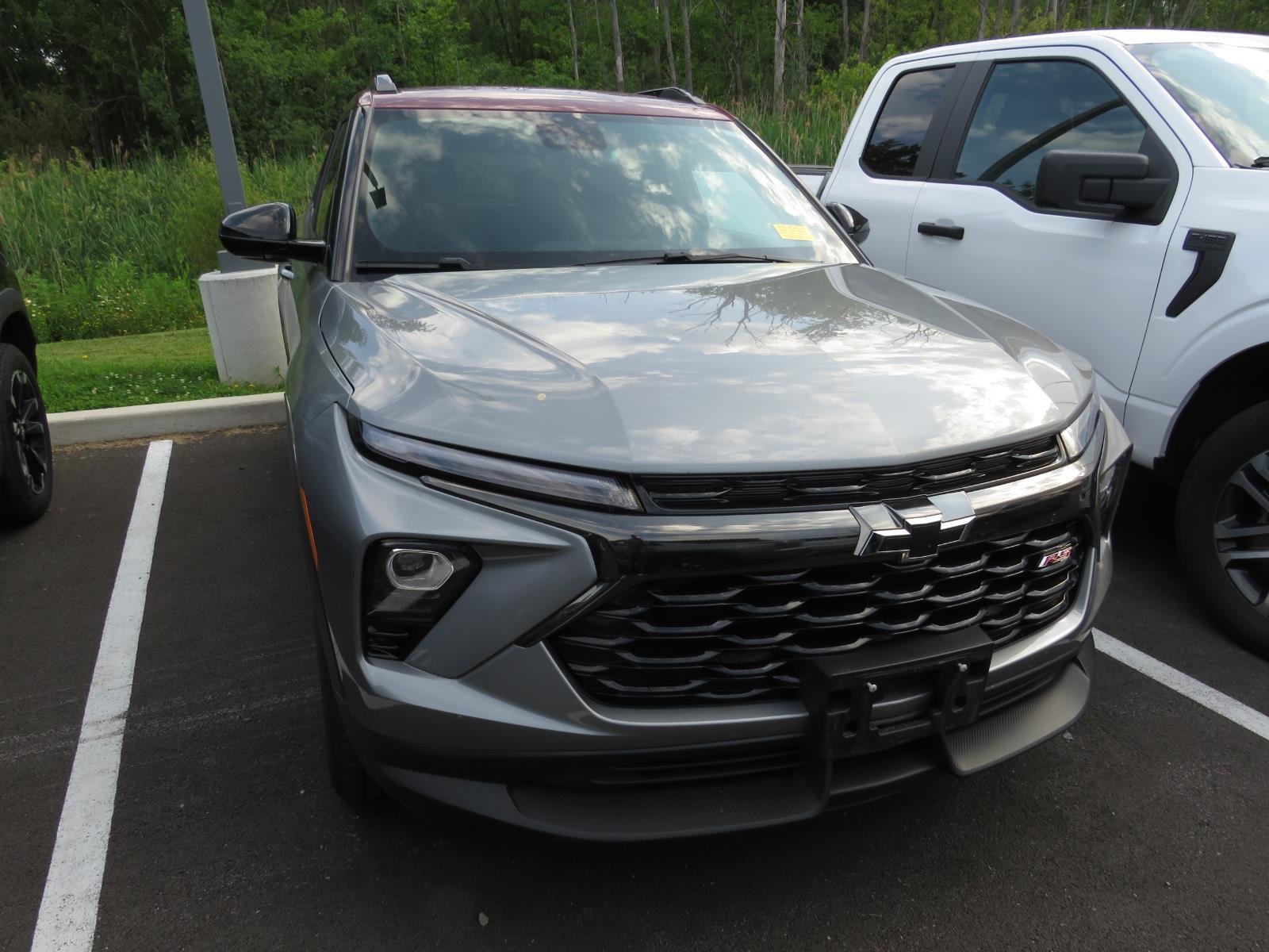 Used 2025 Sterling Gray Metallic Chevrolet RS image 3