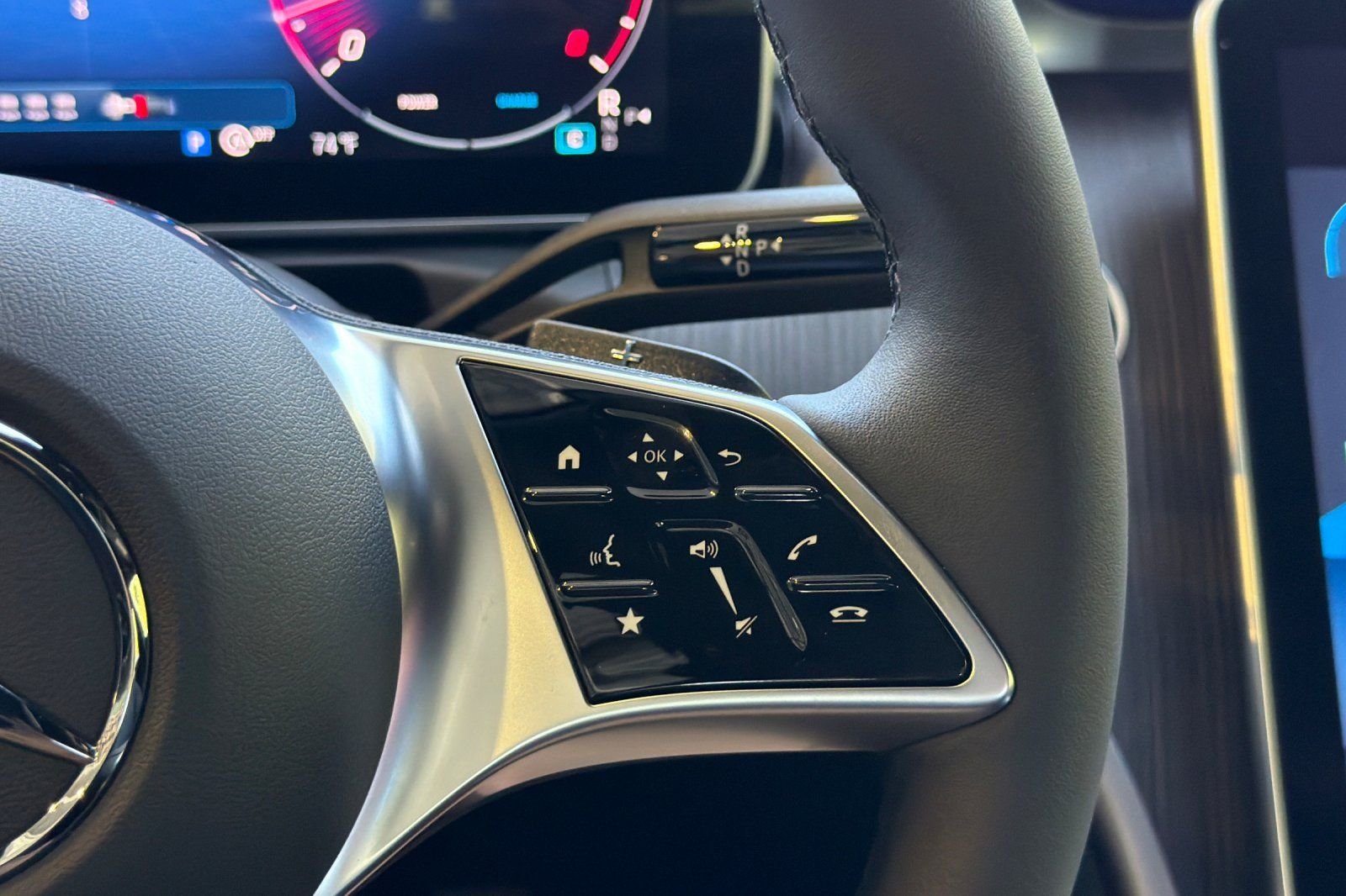 New 2026 MANUFAKTUR Alpine Grey Mercedes-Benz C 300 image 28