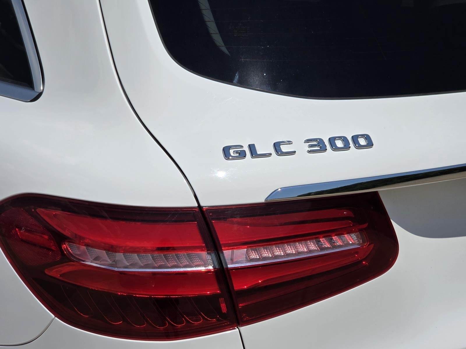 Used 2019 Polar White Mercedes-Benz GLC 300 image 8