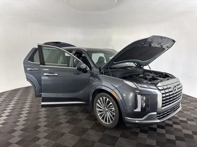 Used 2024 Gray Hyundai Calligraphy image 12