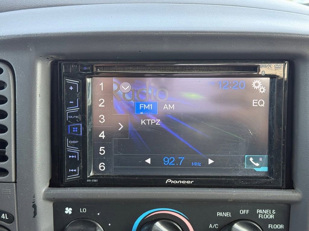 Used 2002  Ford XLT image 19