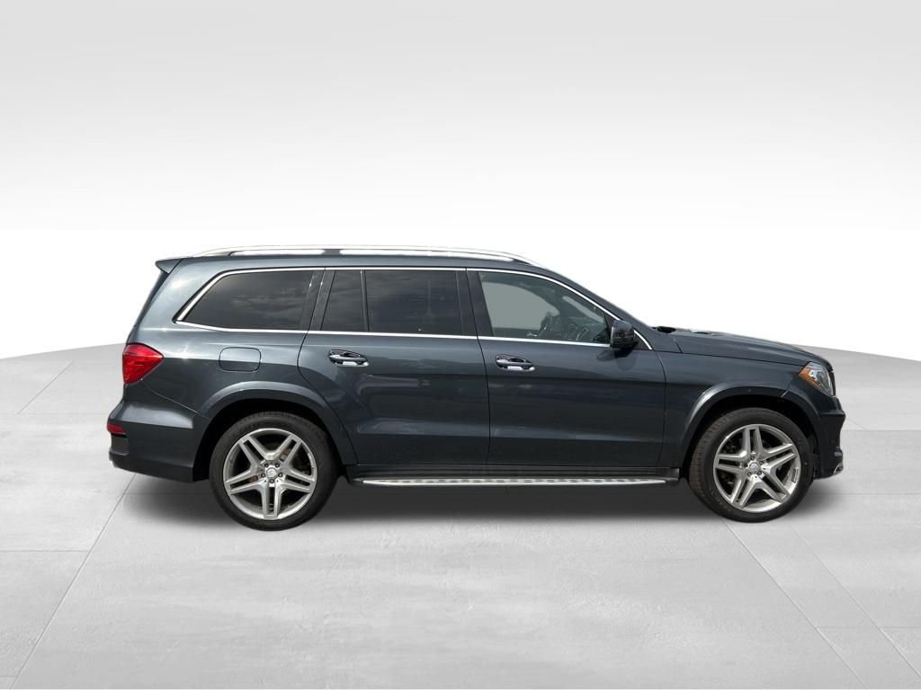 Used 2014  Mercedes-Benz GL 550 image 6