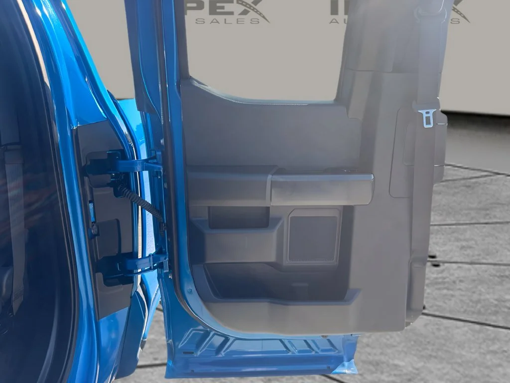 Used 2021 Blue Ford XL image 23