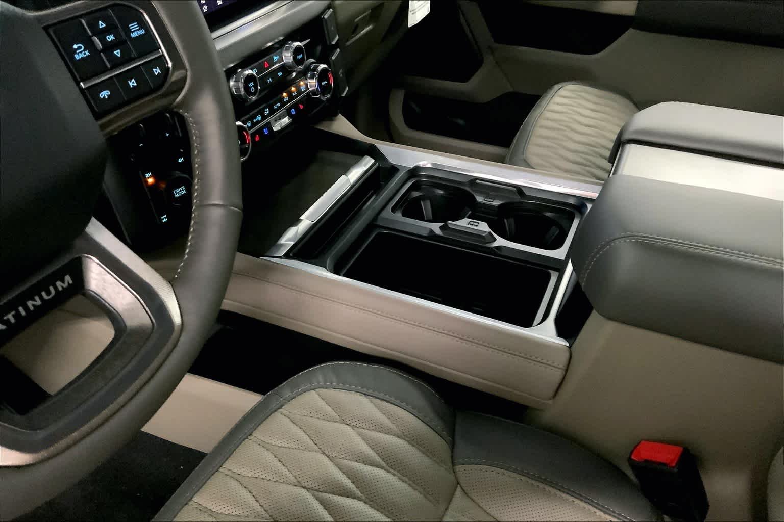 Used 2025 Glacier Gray Metallic Tri-Coat Ford Platinum image 7