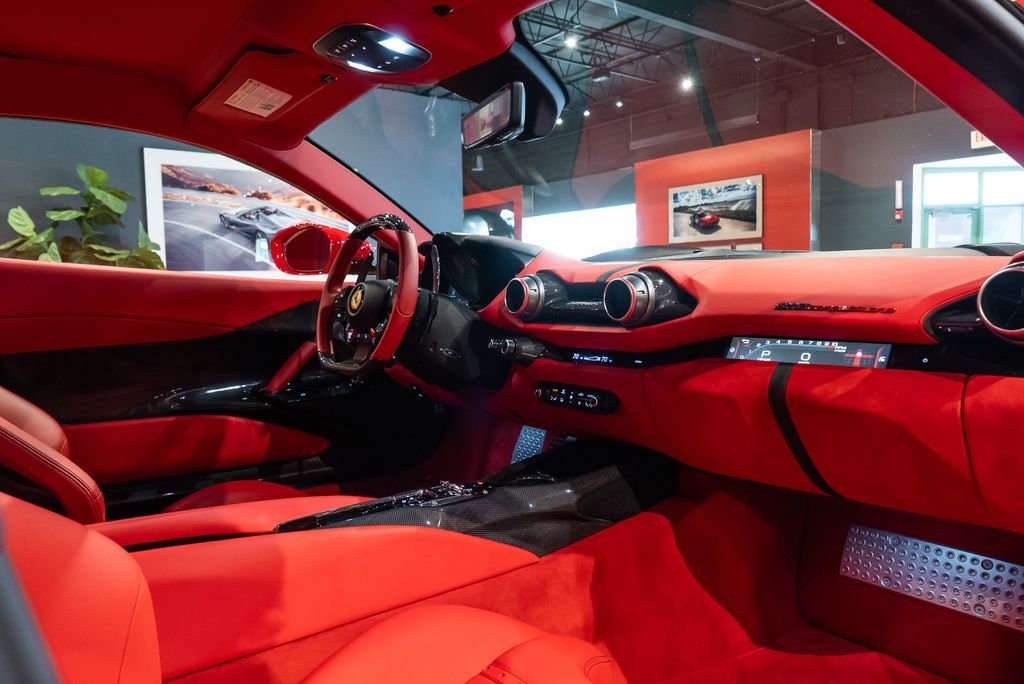2022 Ferrari 812 Competizione 812 Competizione - Photo 42
