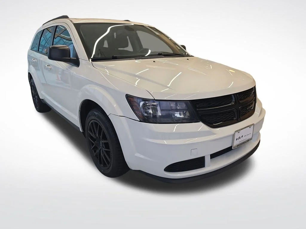 Used 2020 White Dodge SE image 9