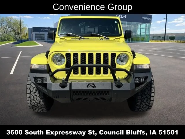 Used 2023 Yellow Jeep Sport S image 10